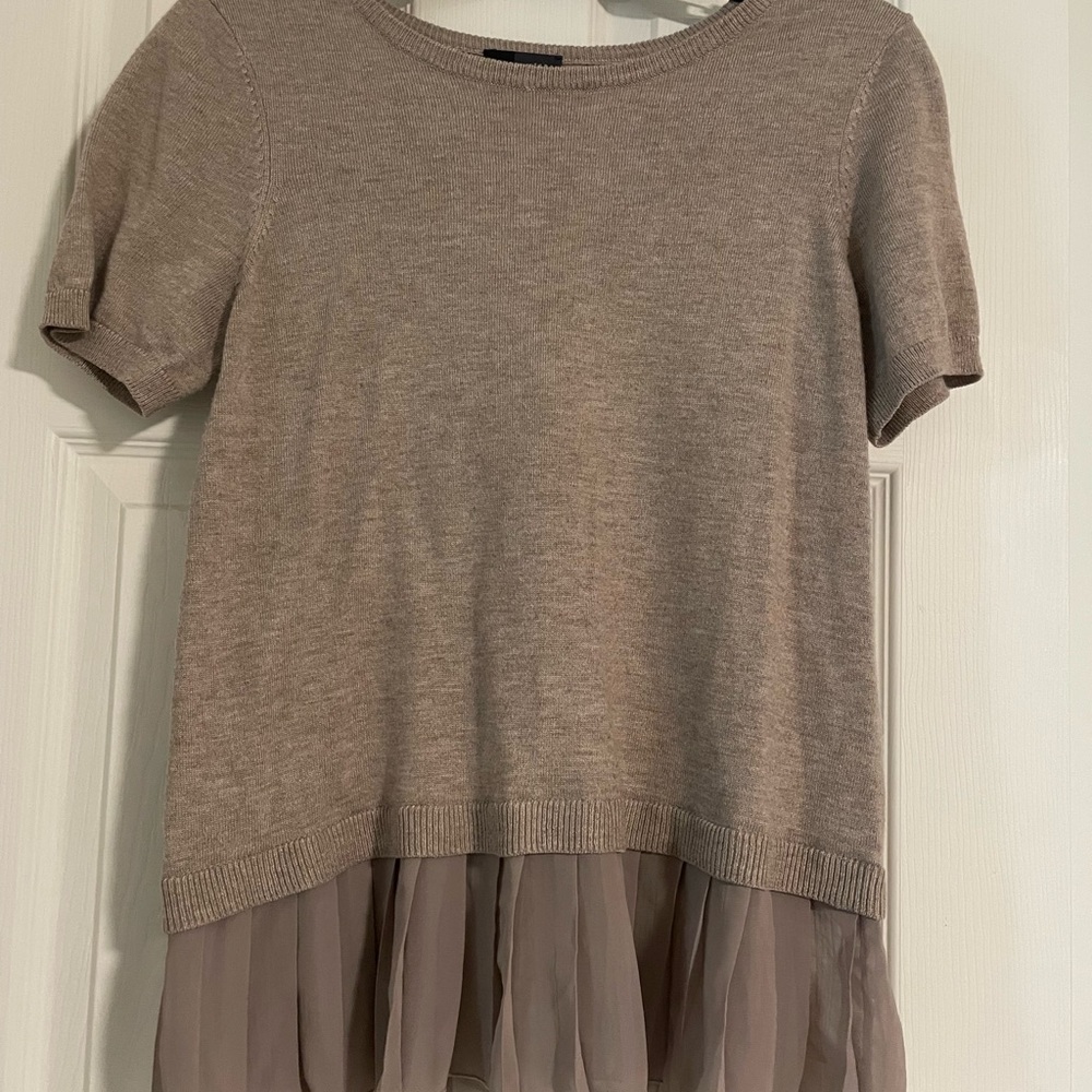 The Limited Taupe Short Sleeve Top with Sheer Hem